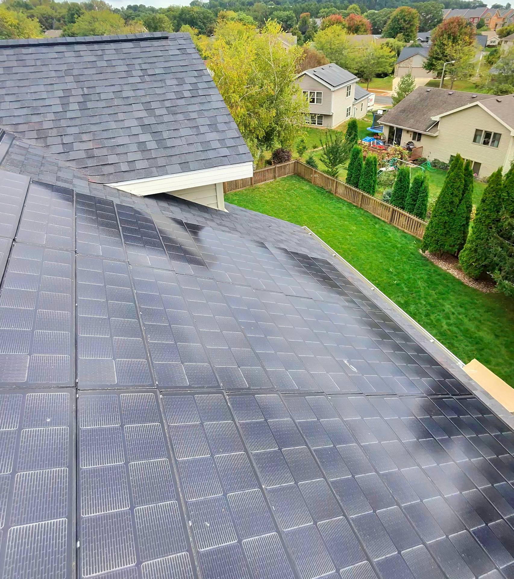 full-solar-shingle-array-roof-madison_WI_west_side%20%281%29.jpg