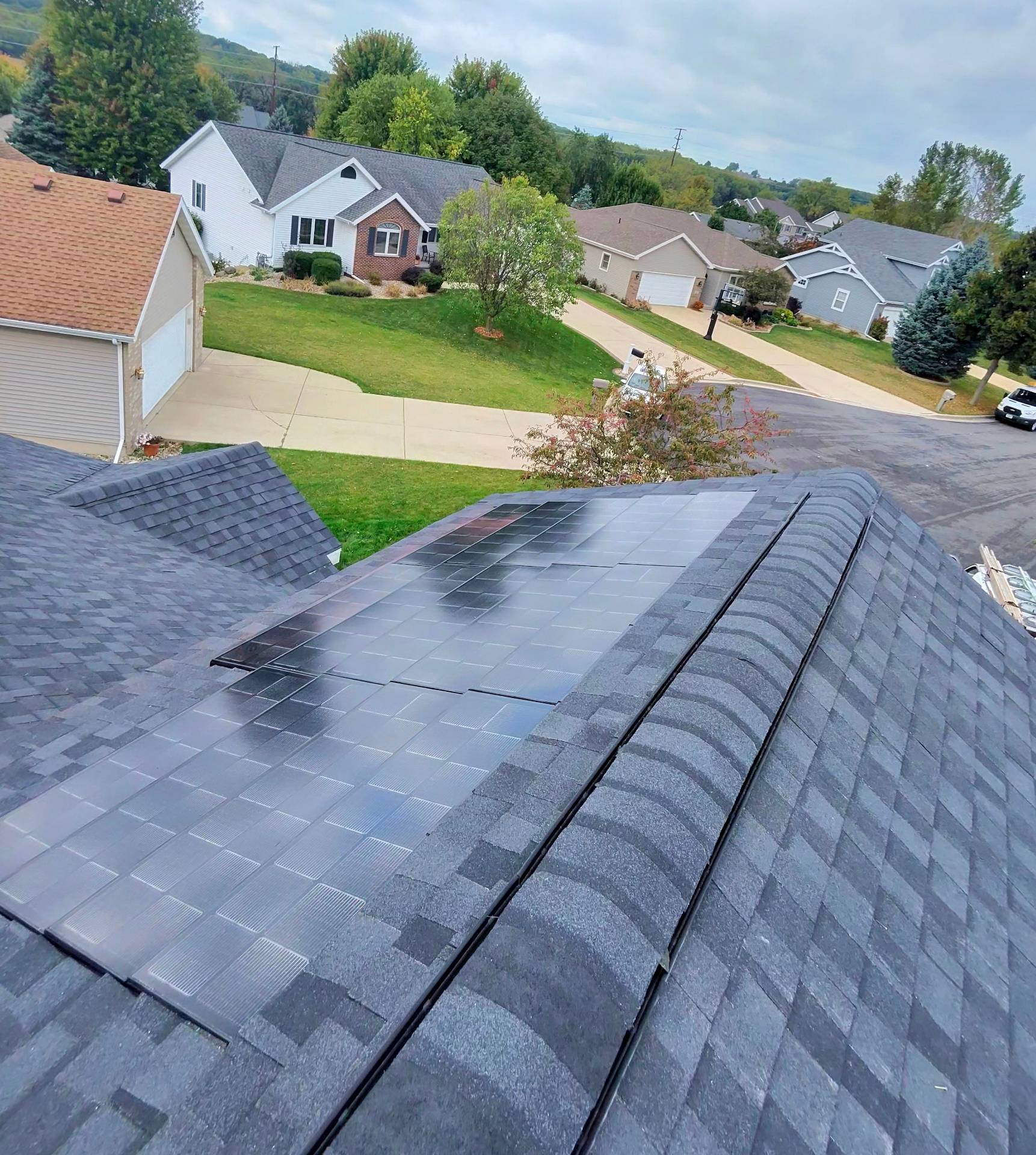 solar-shingle-roof-with-ridge-cap-madison_WI_west_side%20%281%29.jpg